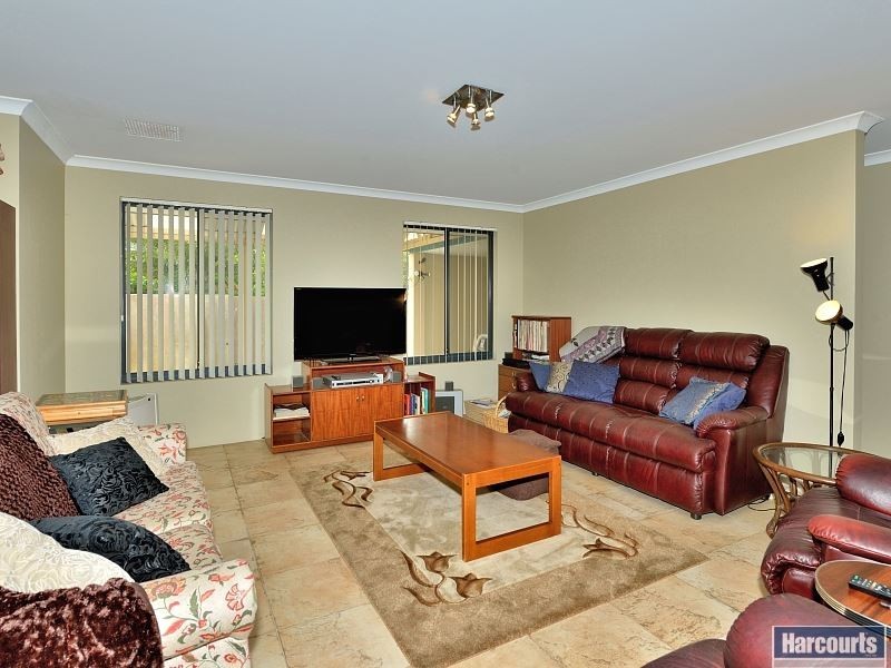 11 Dampier Avenue, Falcon WA 6210