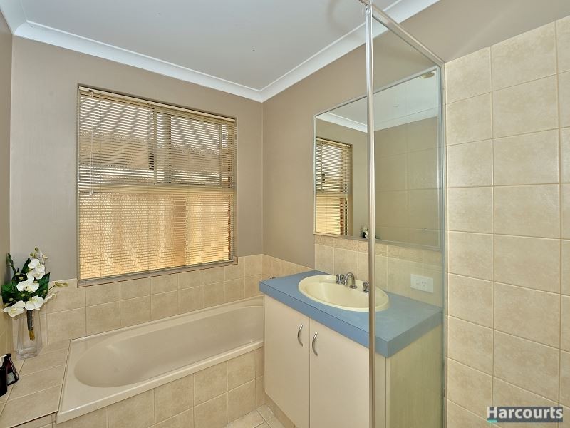 18 Hudson Drive, Dudley Park WA 6210