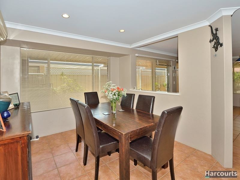 18 Hudson Drive, Dudley Park WA 6210