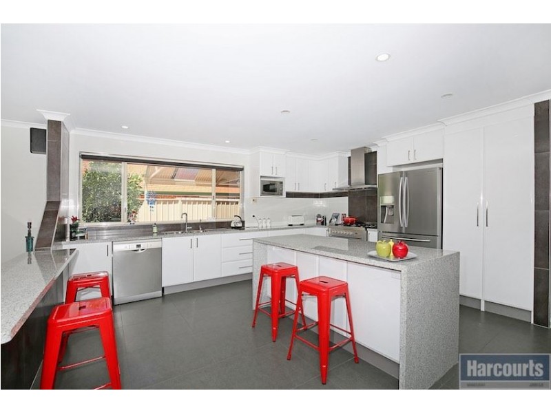 36 Summerlea Avenue, Meadow Springs WA 6210