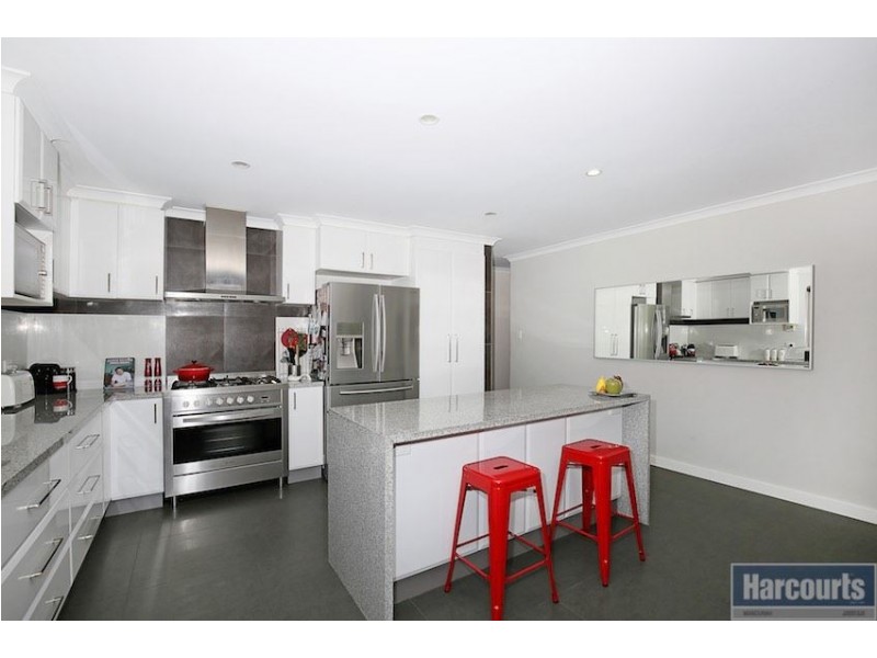 36 Summerlea Avenue, Meadow Springs WA 6210