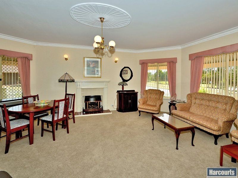 8 Arkley Court, Erskine WA 6210