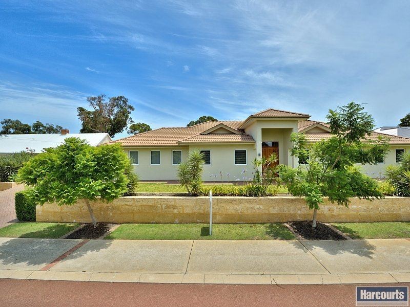 21 Arramall Trail, Lakelands WA 6180