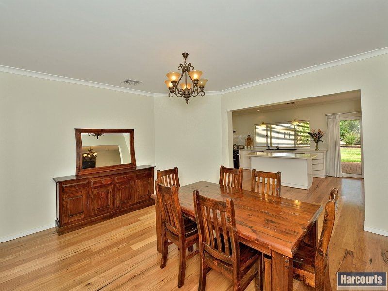 21 Arramall Trail, Lakelands WA 6180