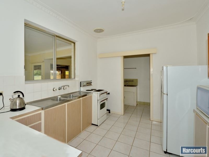 17 John Street, Coodanup WA 6210