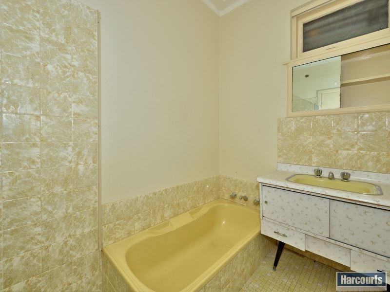 17 John Street, Coodanup WA 6210