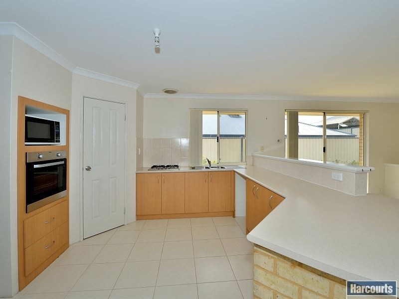 19 Bellerive Pass, Meadow Springs WA 6210