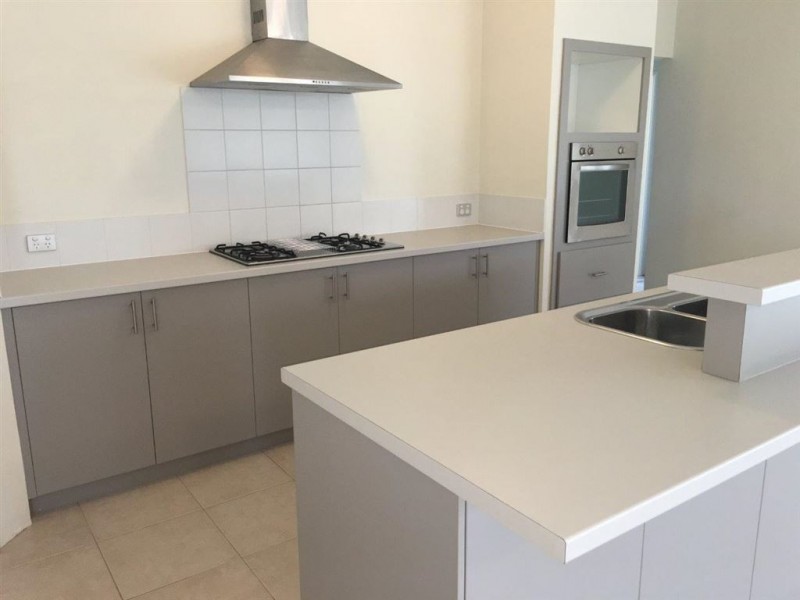 1 Senecio Way, Halls Head WA 6210