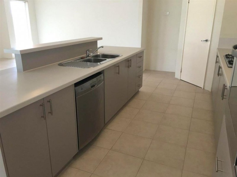 1 Senecio Way, Halls Head WA 6210