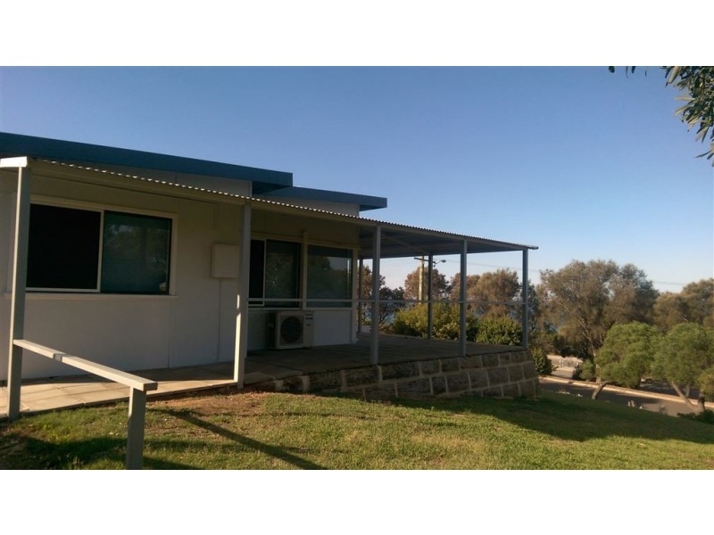 2 Halls Head Parade, Halls Head WA 6210