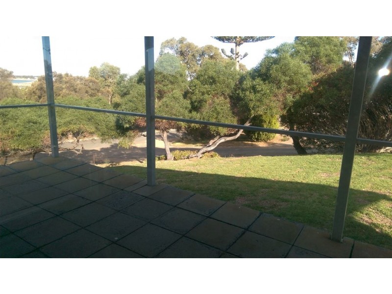 2 Halls Head Parade, Halls Head WA 6210