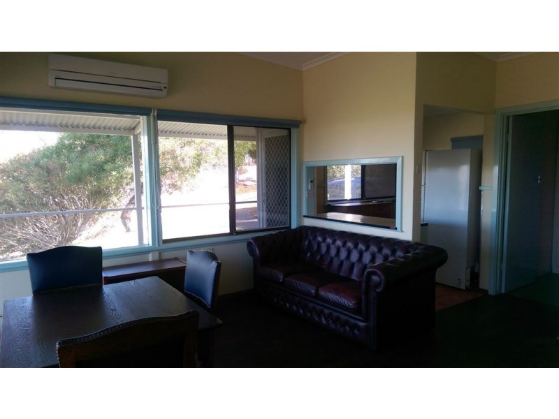2 Halls Head Parade, Halls Head WA 6210