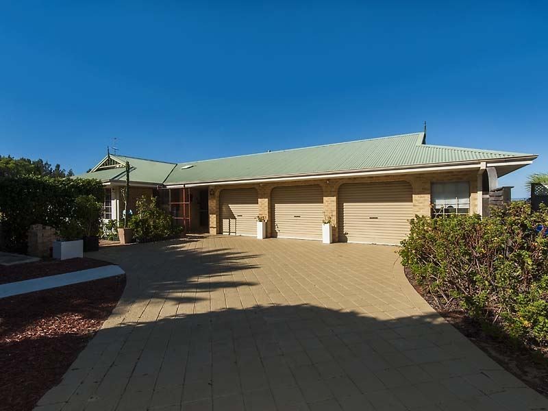 2 Harvey View Drive, Herron WA 6211