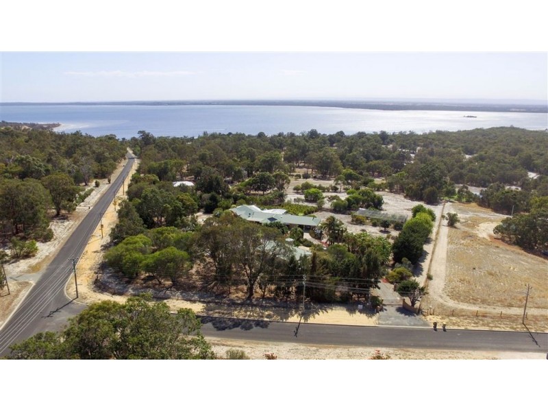 2 Harvey View Drive, Herron WA 6211