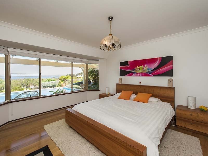 2 Harvey View Drive, Herron WA 6211