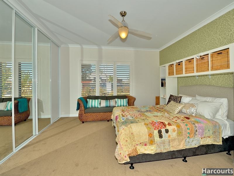 17 Gael Place, Dudley Park WA 6210