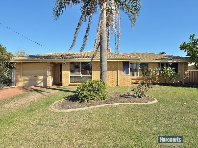 7 Lena Court, Greenfields WA 6210