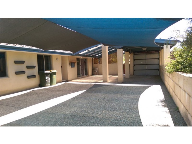 4 Heron Road, Dudley Park WA 6210