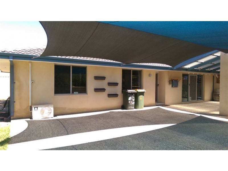 4 Heron Road, Dudley Park WA 6210