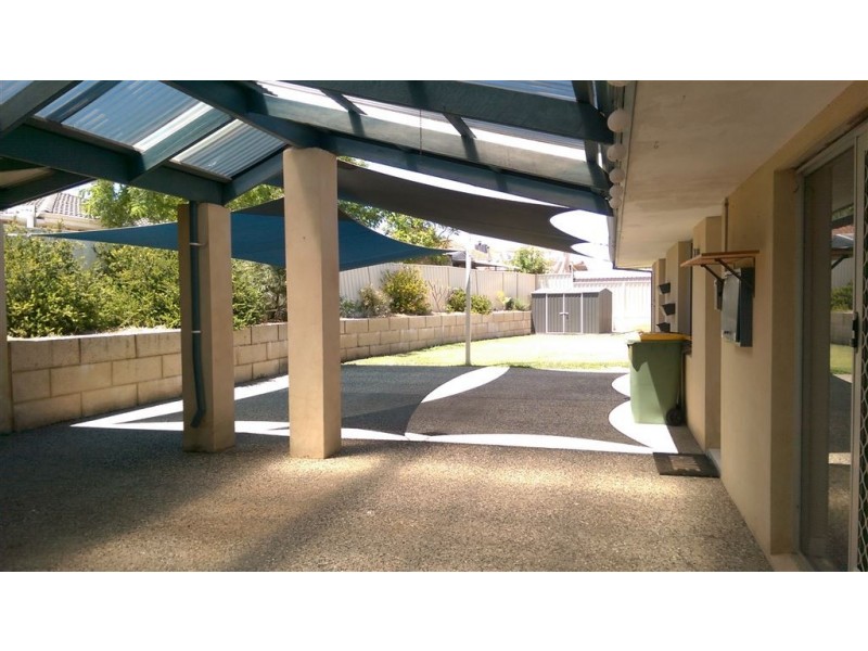 4 Heron Road, Dudley Park WA 6210