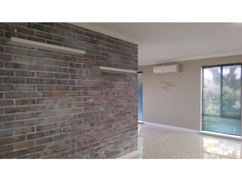 4 Heron Road, Dudley Park WA 6210