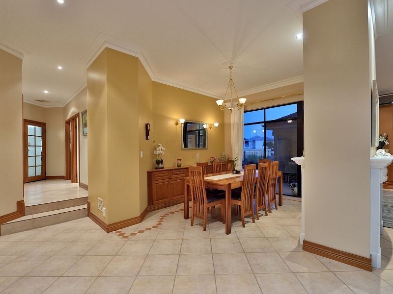 9 Captain Court, Wannanup WA 6210