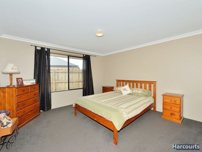 63 Carissa Turn, Halls Head WA 6210