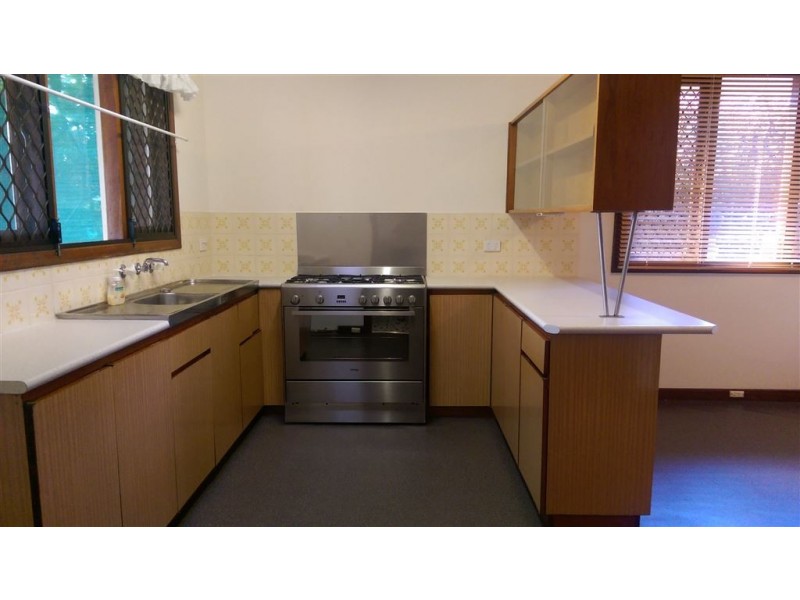 30 Goomarl street, Dudley Park WA 6210