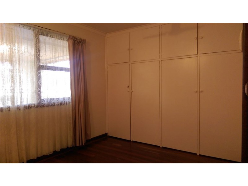 30 Goomarl street, Dudley Park WA 6210