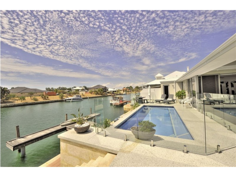 71 Erins Isle, Dudley Park WA 6210