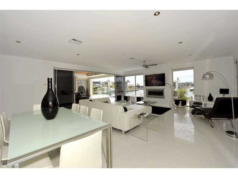 71 Erins Isle, Dudley Park WA 6210