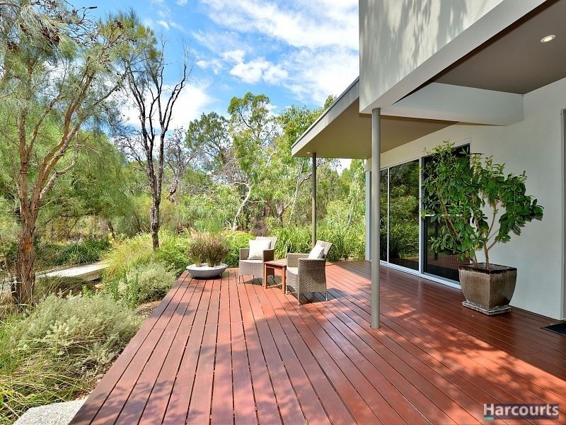 1 Cassowary Crescent, Coodanup WA 6210