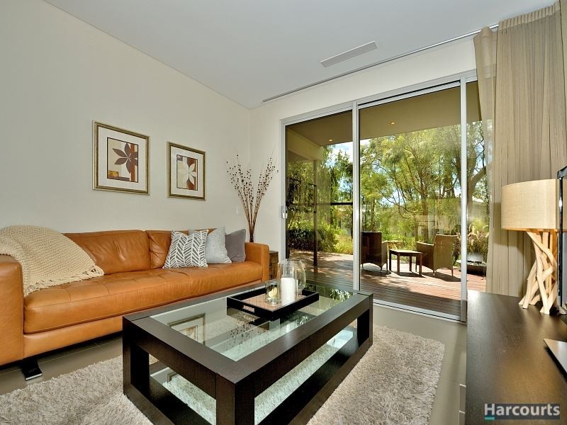1 Cassowary Crescent, Coodanup WA 6210