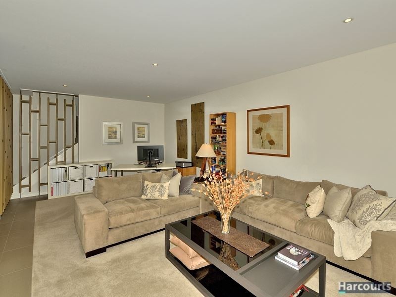 1 Cassowary Crescent, Coodanup WA 6210