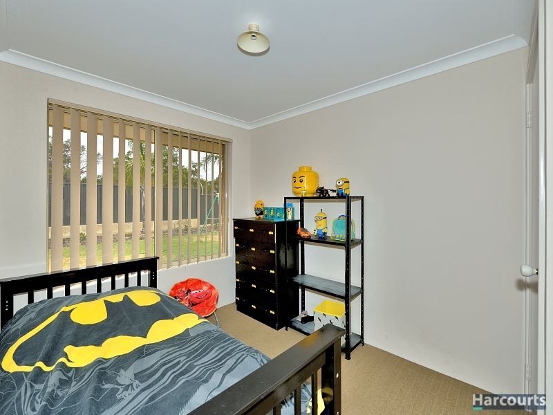16 Lucidus Retreat, Greenfields WA 6210