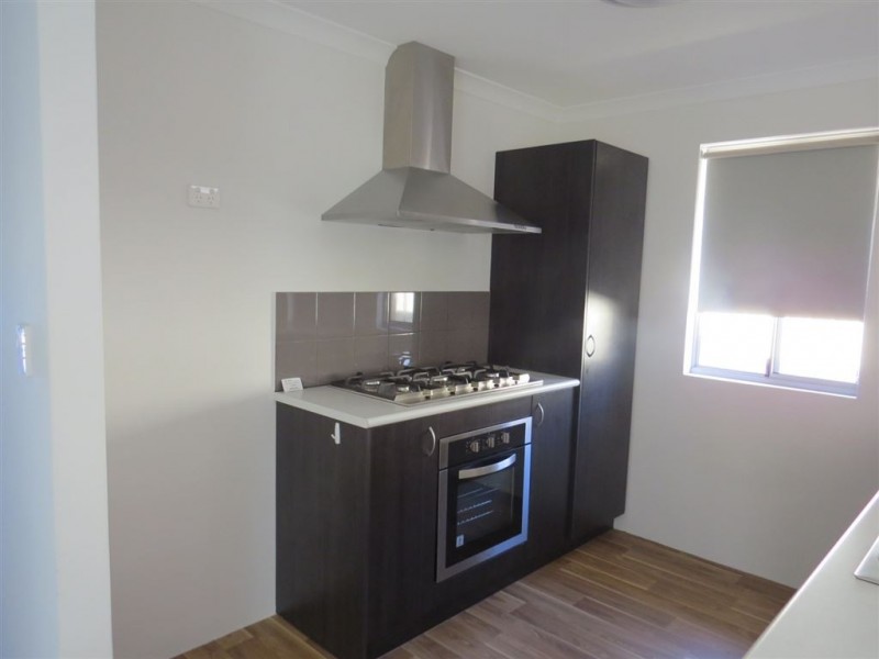 47 Warburton Trail, Lakelands WA 6180