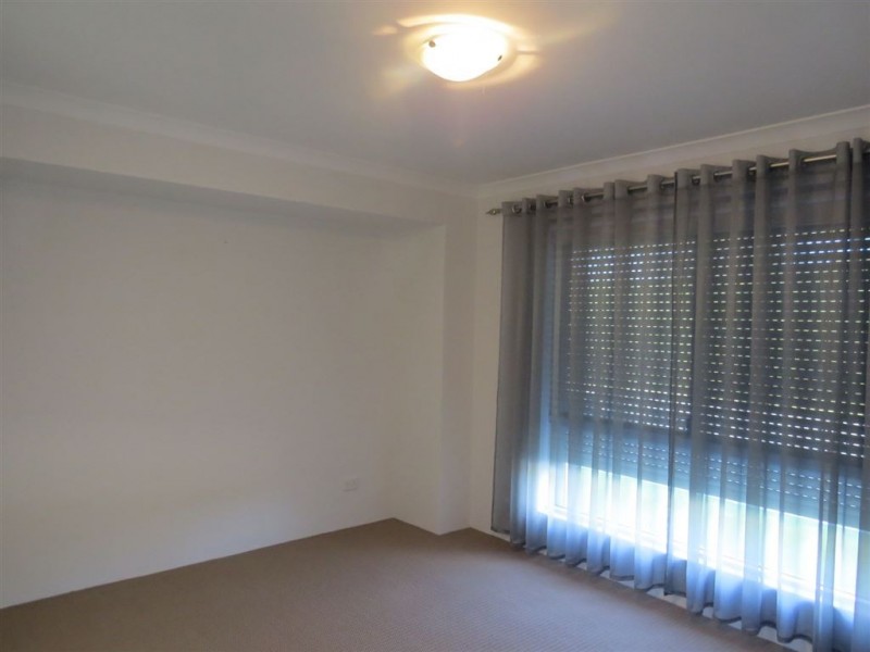 47 Warburton Trail, Lakelands WA 6180