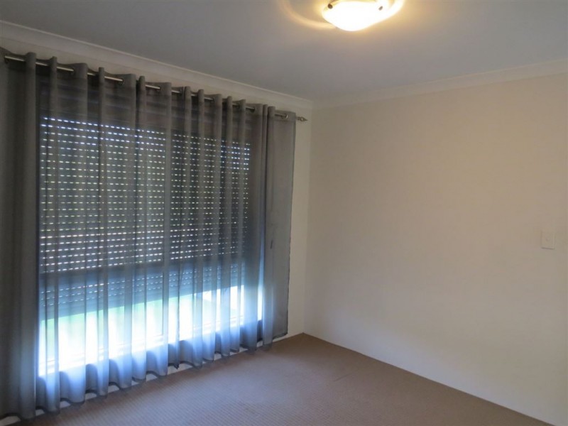 47 Warburton Trail, Lakelands WA 6180