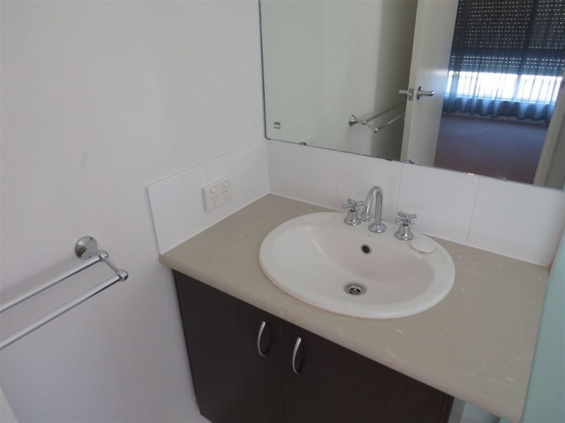 47 Warburton Trail, Lakelands WA 6180