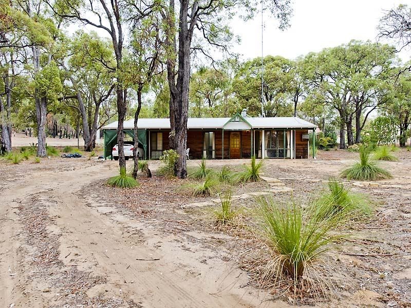 7 Knight Place, Waroona WA 6215