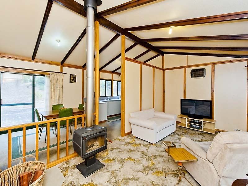 7 Knight Place, Waroona WA 6215