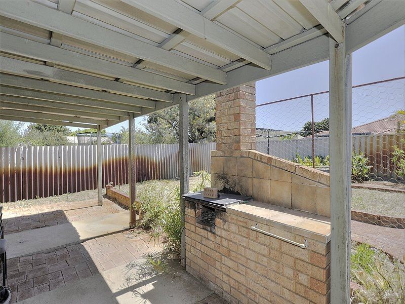 1 Allora Close, Dudley Park WA 6210