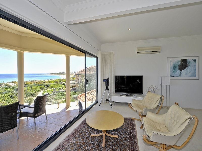 76 Westview Parade, Wannanup WA 6210