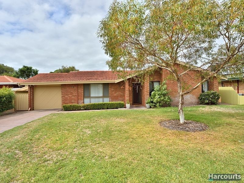 34 Kookerbrook Street, Dudley Park WA 6210