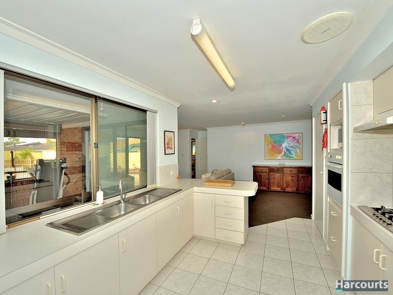 34 Kookerbrook Street, Dudley Park WA 6210