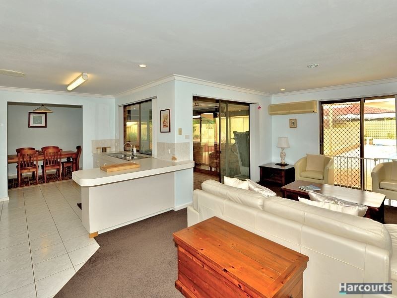 34 Kookerbrook Street, Dudley Park WA 6210