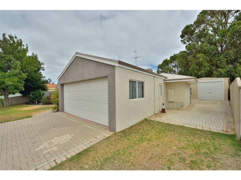 9 Waterville Retreat, Meadow Springs WA 6210