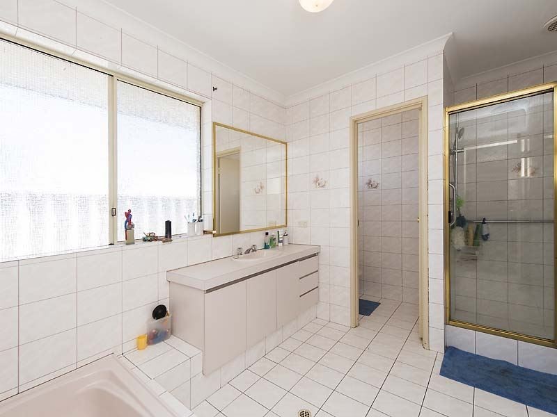 9 Waltham Court, Waroona WA 6215