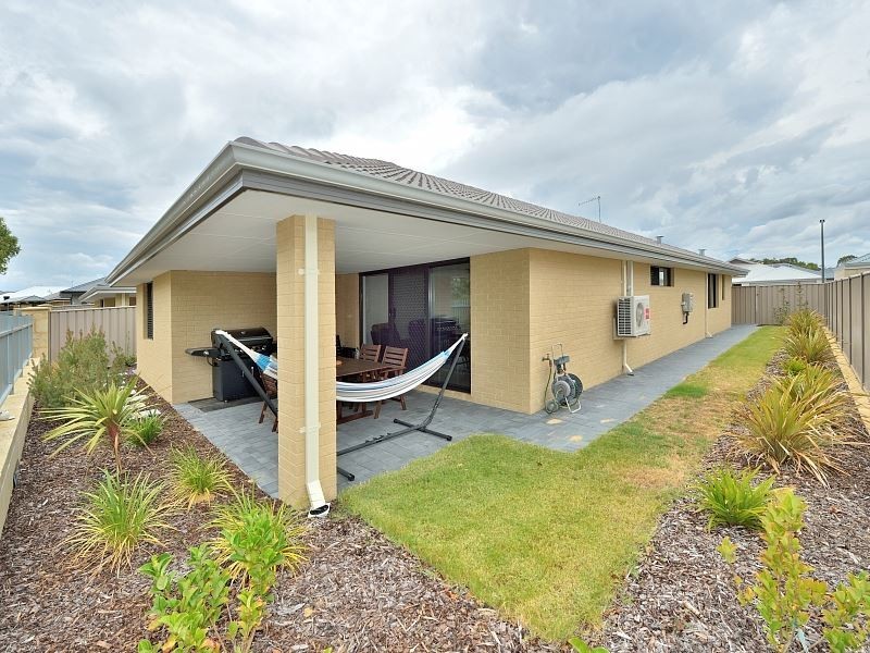 44 Willow Brook View, Meadow Springs WA 6210