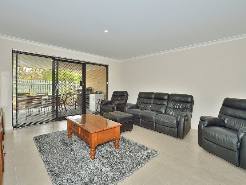 44 Willow Brook View, Meadow Springs WA 6210